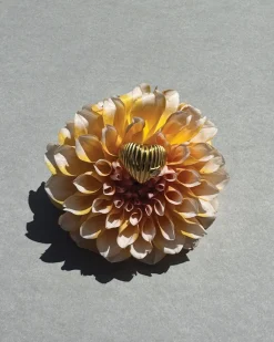 Azura Ring in Gold