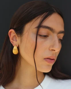 Colton Earrings in Gold