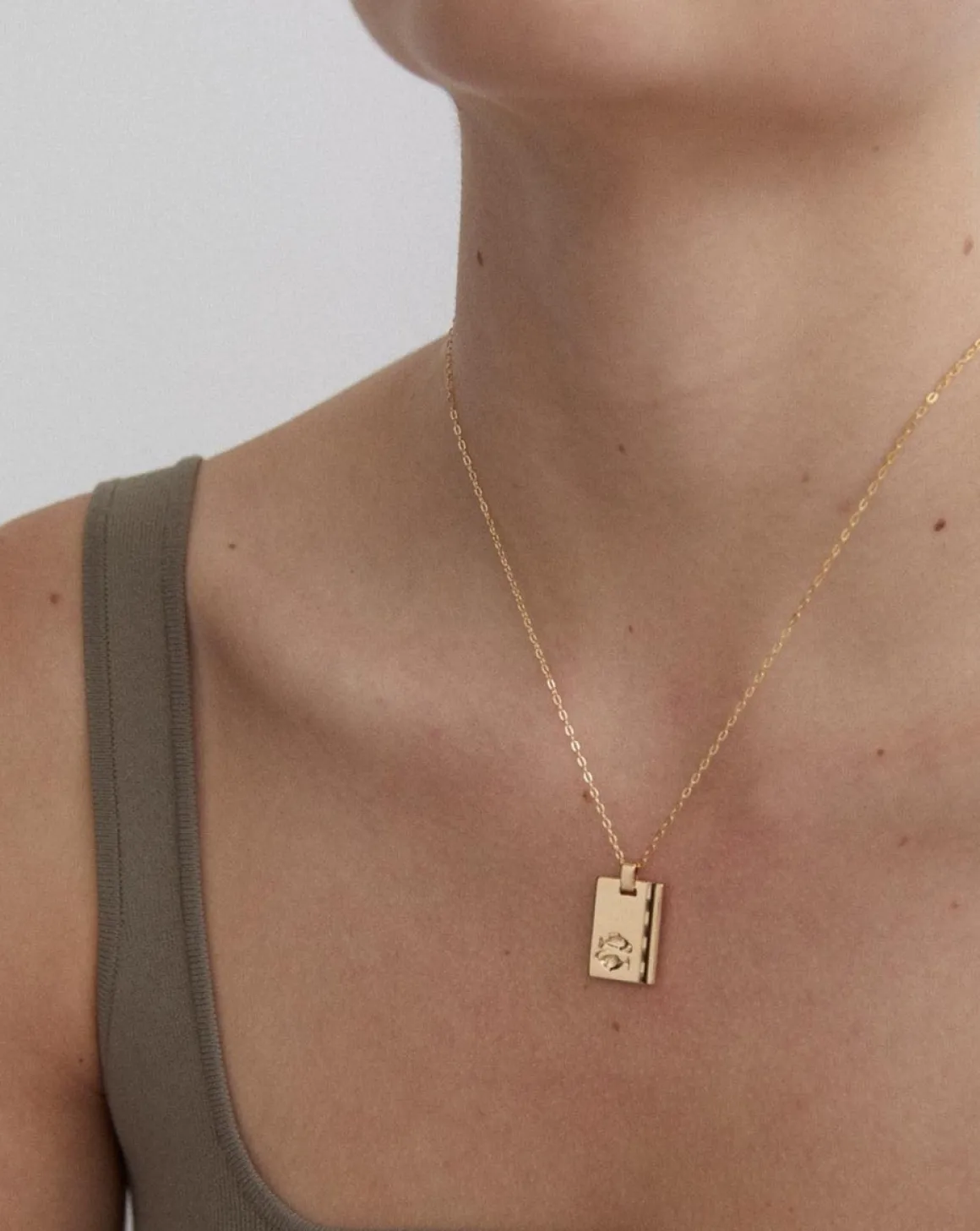 Gold Star Sign Necklace Pisces