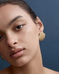 Kai Earrings in Gold