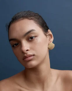 Kai Earrings in Gold