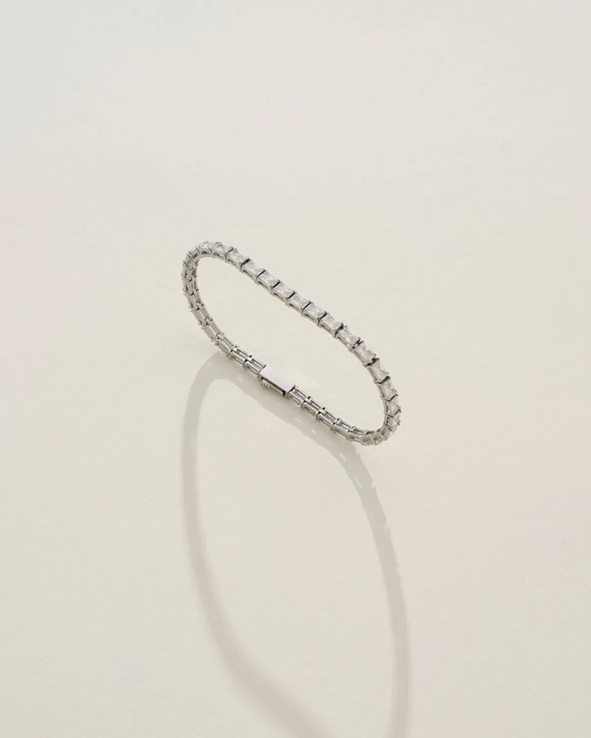 Naya Bangle in Silver