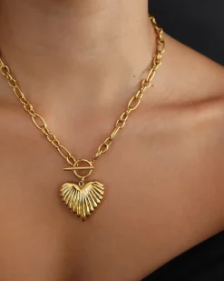 Priella Necklace in Gold
