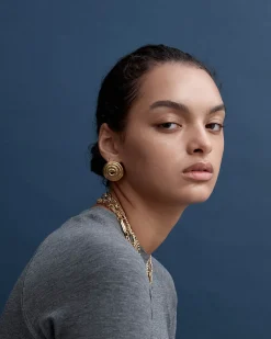 Scarlet Earrings in Gold