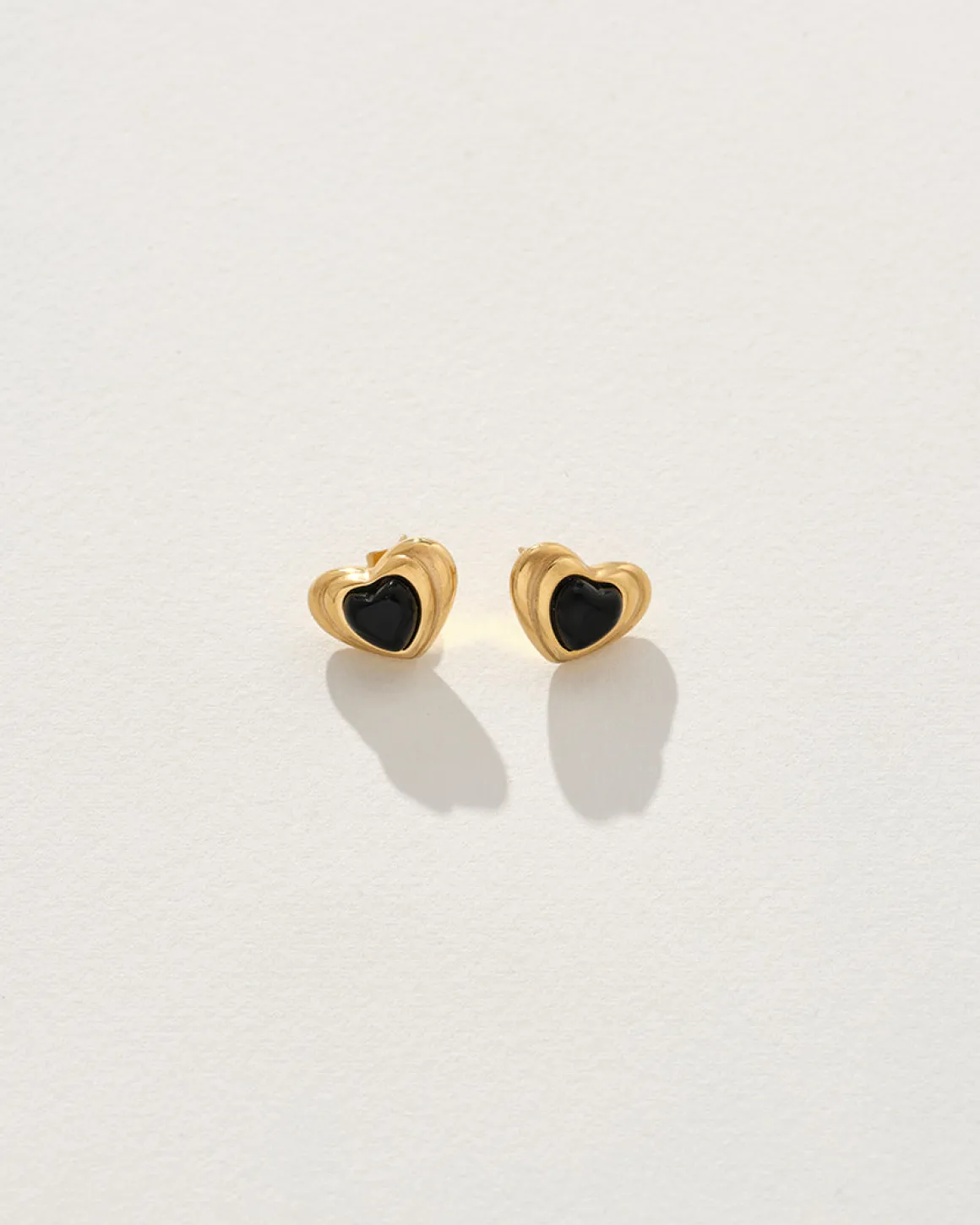 Waylon Earrings in Gold/Black