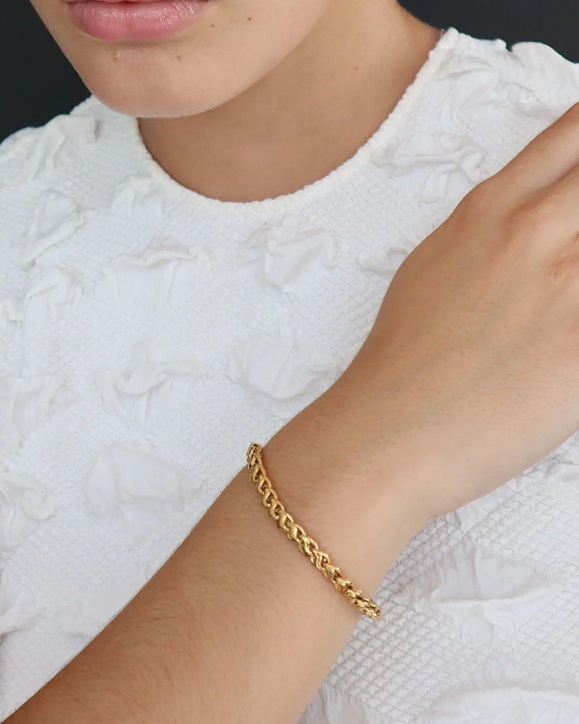 Zoelle Bracelet in Gold